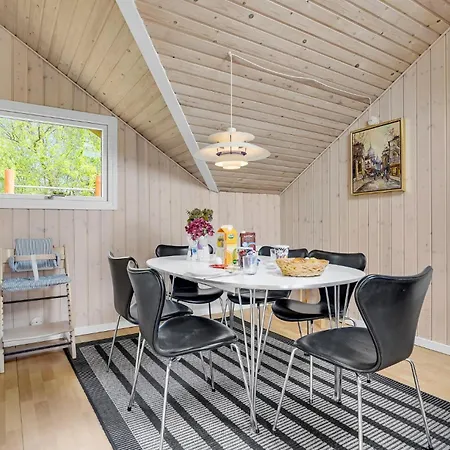 Luxurious Home In Vaeggerlose With Sauna