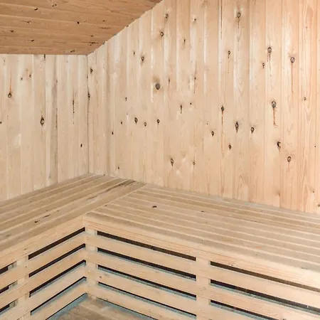 Luxurious In Vaeggerlose With Sauna
